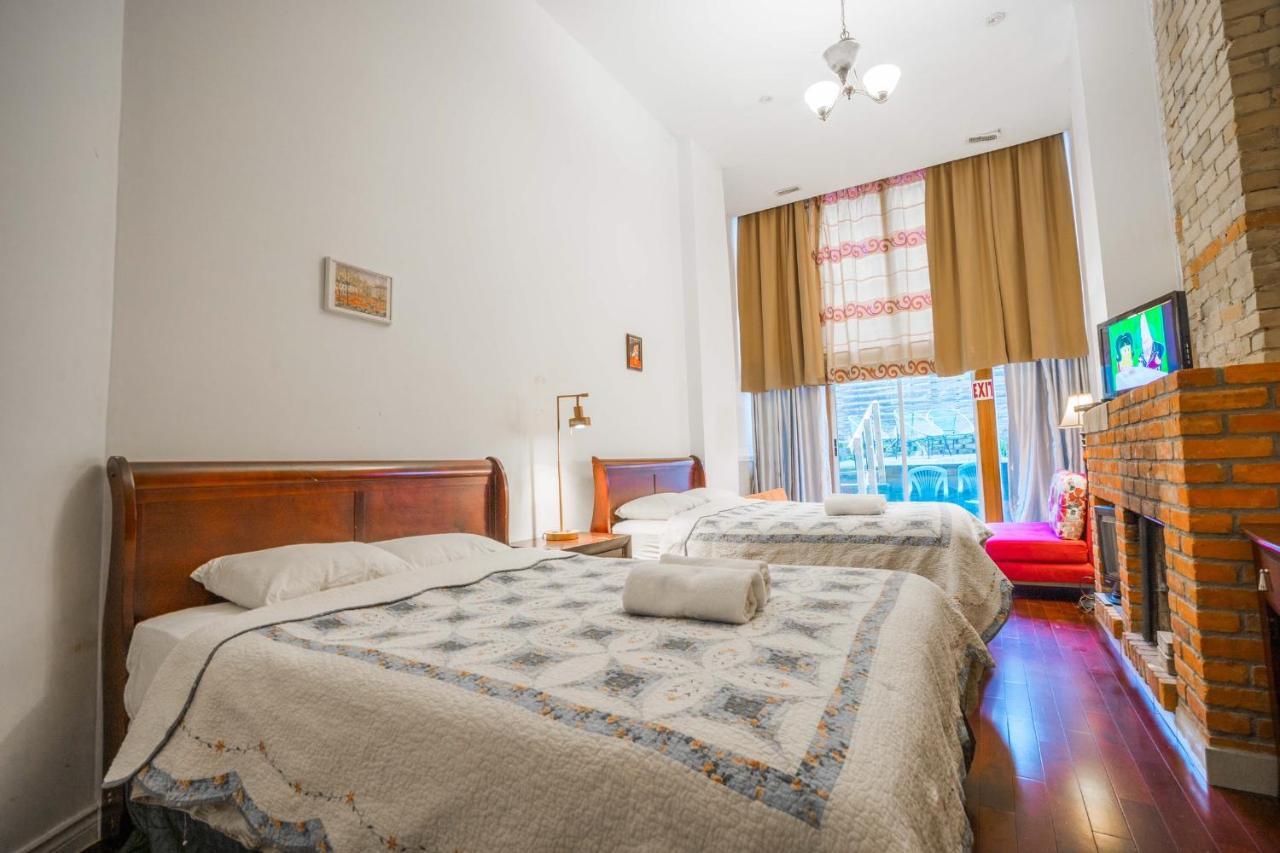 Park Inn Торонто Экстерьер фото