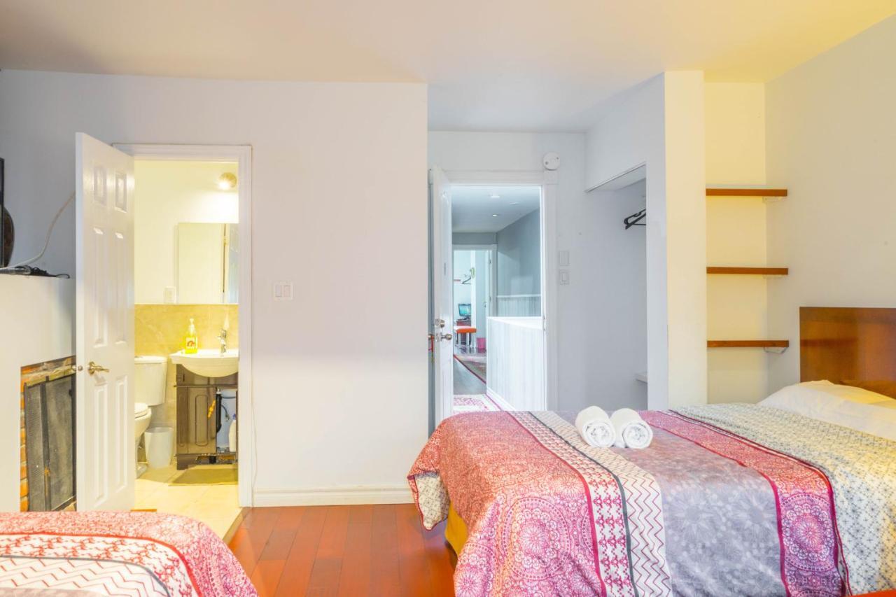 Park Inn Торонто Экстерьер фото